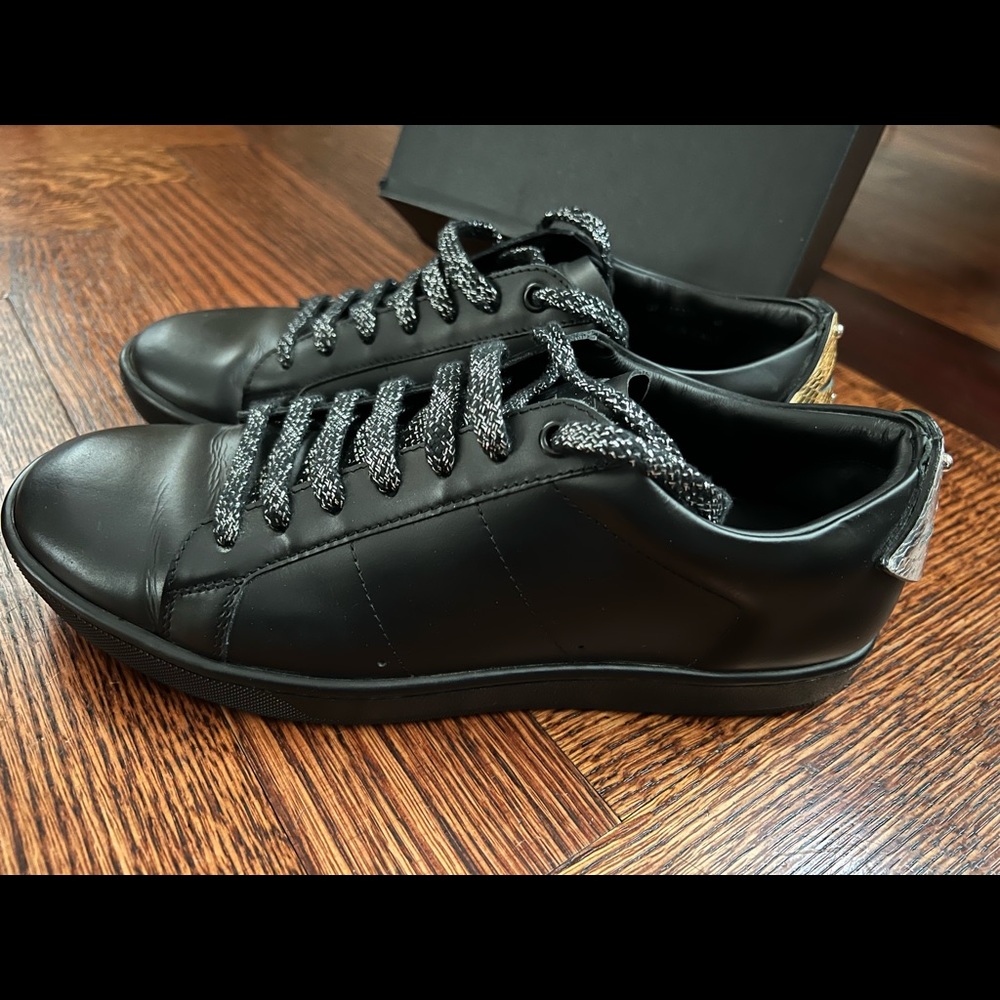 Saint Laurent Sneakers with lips